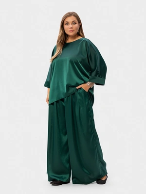 Костюм атласный