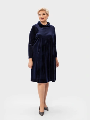 Платье бархатное с воротом