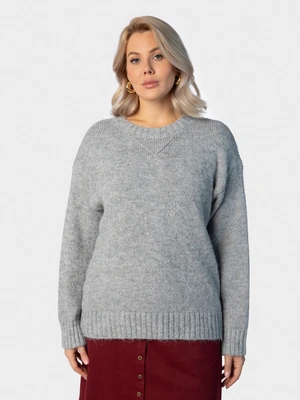 Джемпер с V образным декором