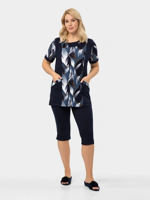 Костюм с симметричными однотонными вставками