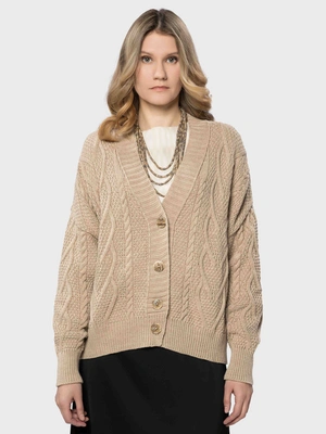 Кардиган вязаный на пуговицах с косами