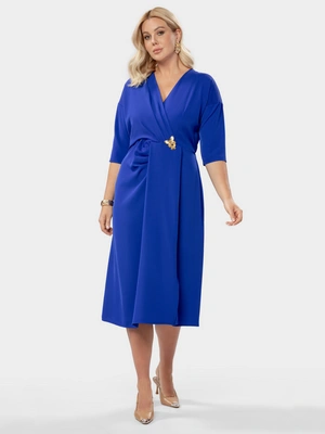 Платье с брошью