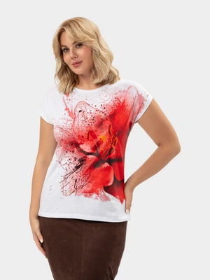 Футболка с ярким принтом