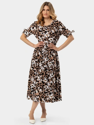 Платье свободного кроя с воланами