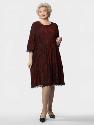 Платье с металлизированной нитью