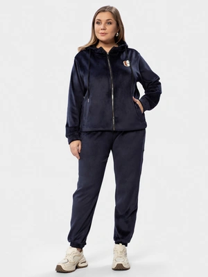 Велюровый костюм