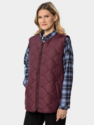 Жилет с фигурной стежкой