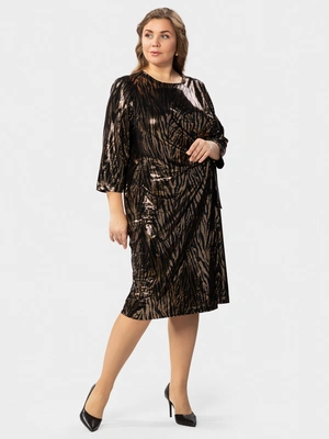 Платье с анималистичным узором из пайеток