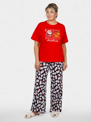 Костюм-двойка с новогодним дизайном