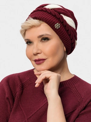 Шапка женская с косами