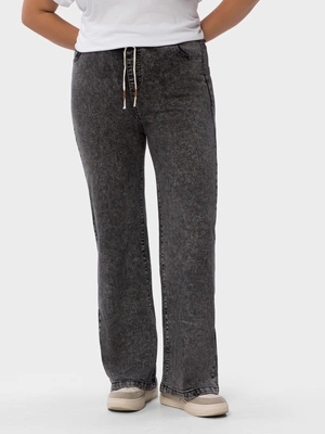 Джинсы прямого кроя