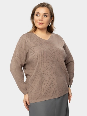 Объемный свитер со стразами