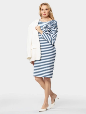 Удлиненная футболка с розами