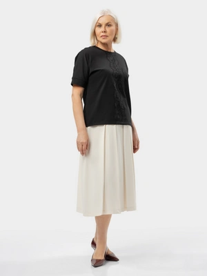 Футболка с кружевом