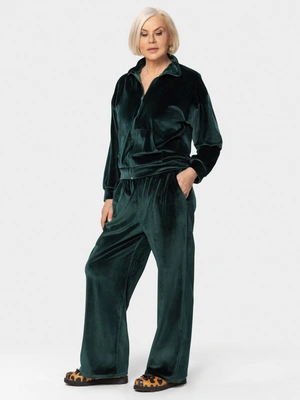 Велюровый костюм на молнии