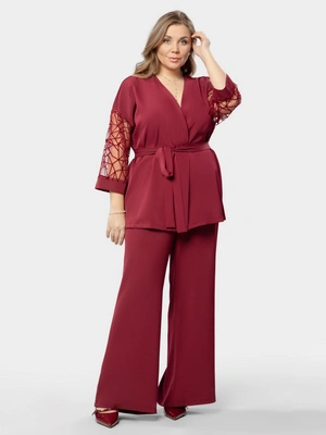 Костюм из брюк и жакета