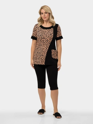 Костюм с асимметричным кроем