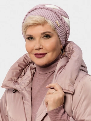 Шапка женская с косами