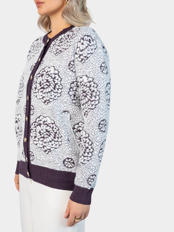 Кардиган на пуговицах с контрастной отделкой