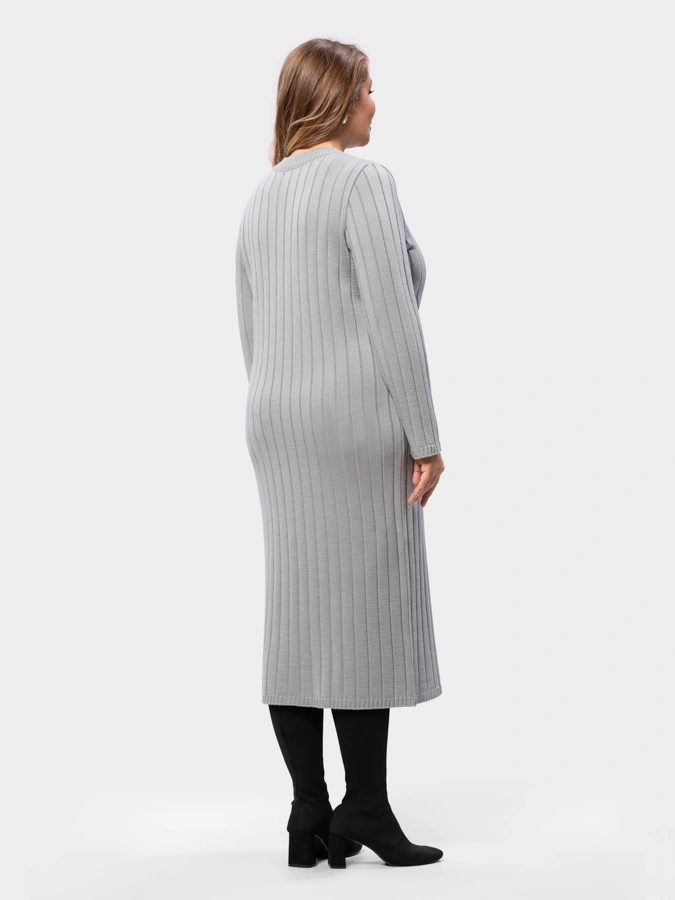 Платье вязаное в рубчик
