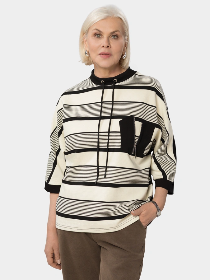 Джемпер с рукавами летучая мышь и воротником‑стойкой