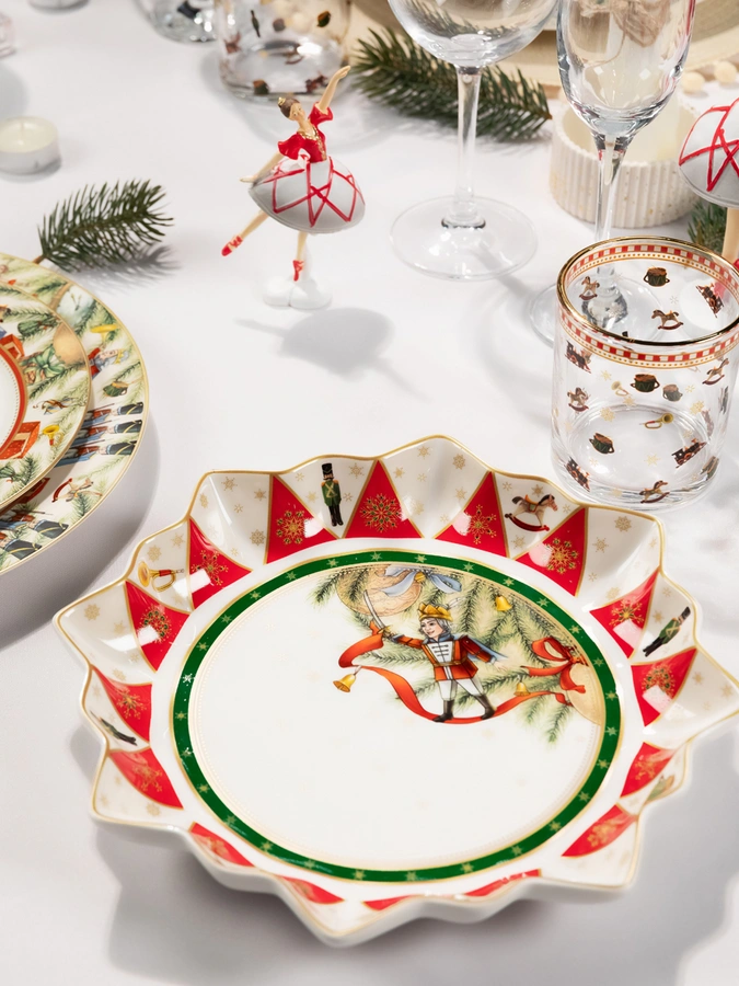 Блюдо Щелкунчик