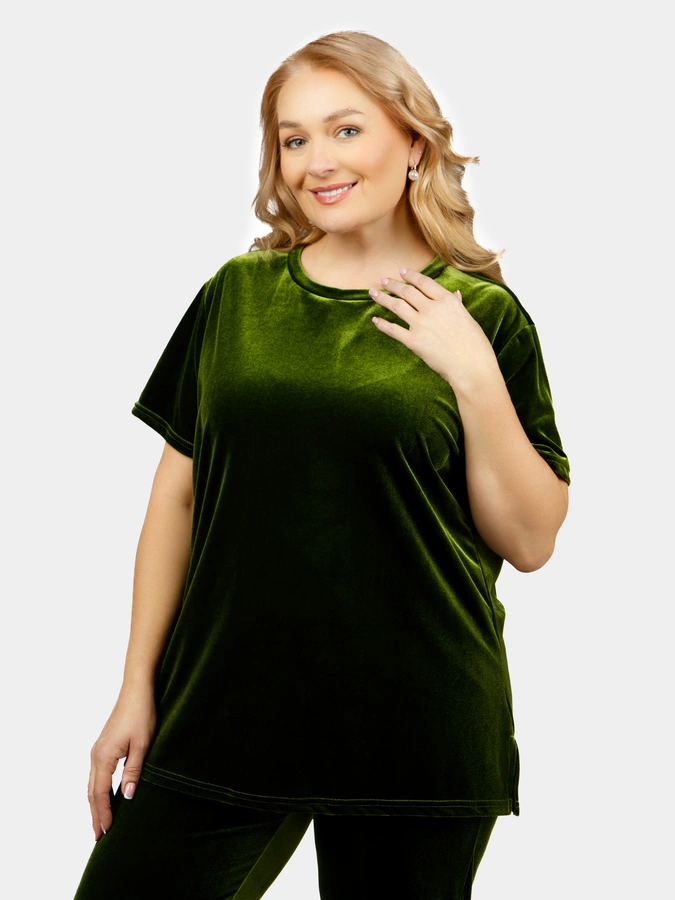 Темно-зеленый