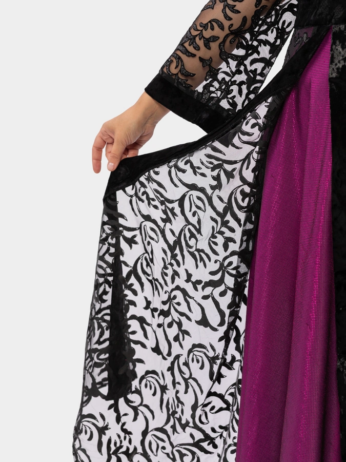 Двухслойное платье с кружевом