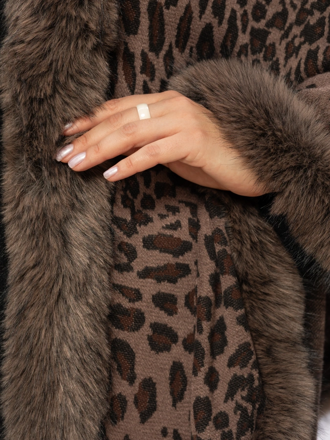 Пончо Элегия с меховой отделкой