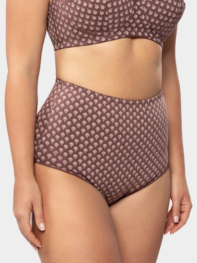 Кофейный с ориентальным орнаментом