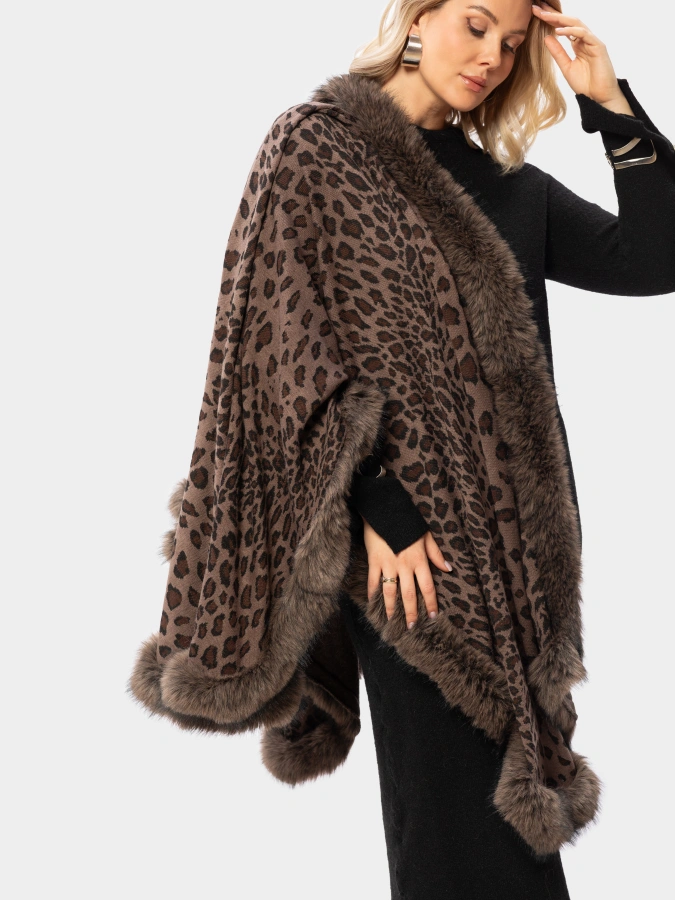 Пончо Элегия с меховой отделкой