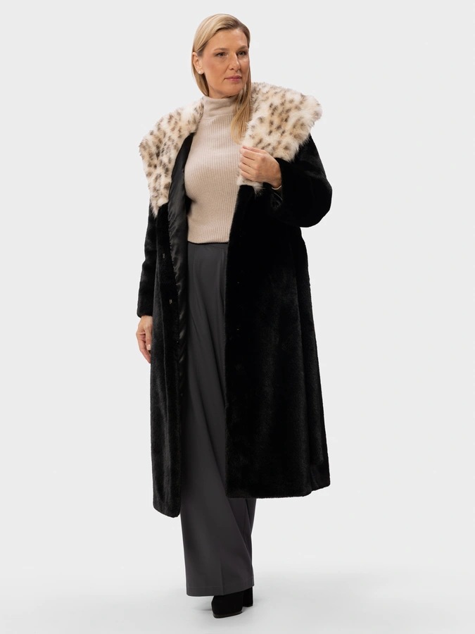 Шуба Каролина с капюшоном и утеплителем