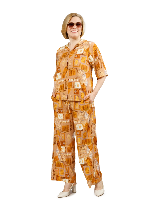 Коричневый