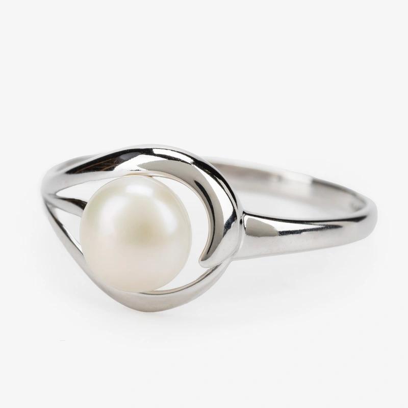 Кольцо Мерелин из серебра с культивированным жемчугом родированное