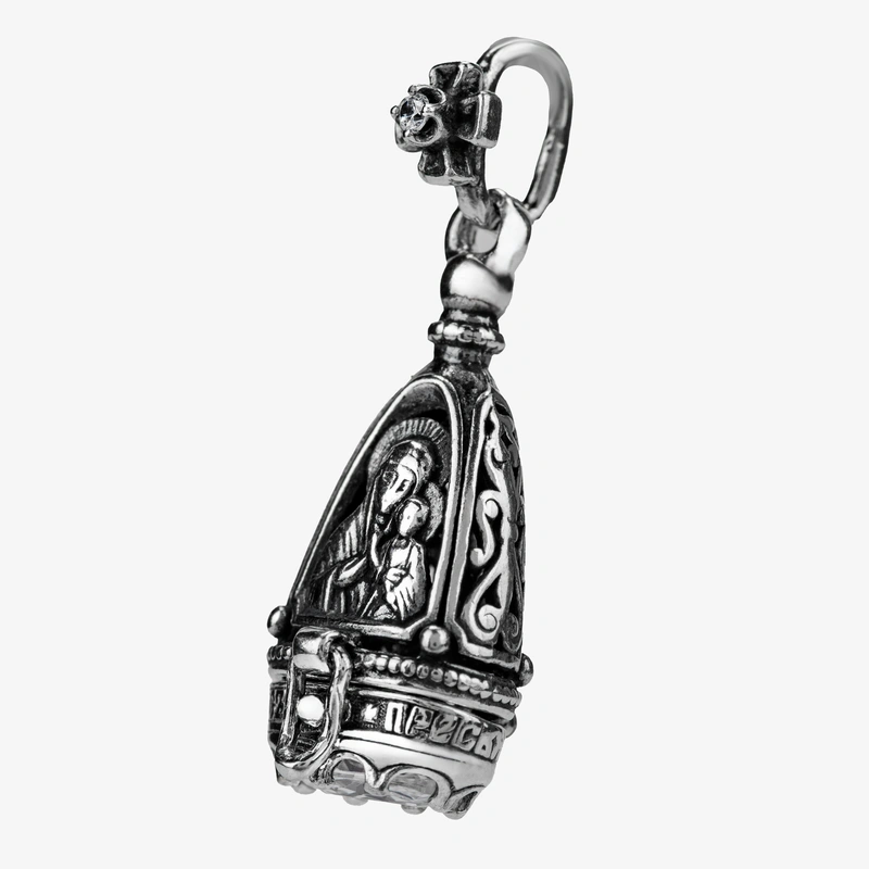 Ладанка с образом Казанской Божьей Матери