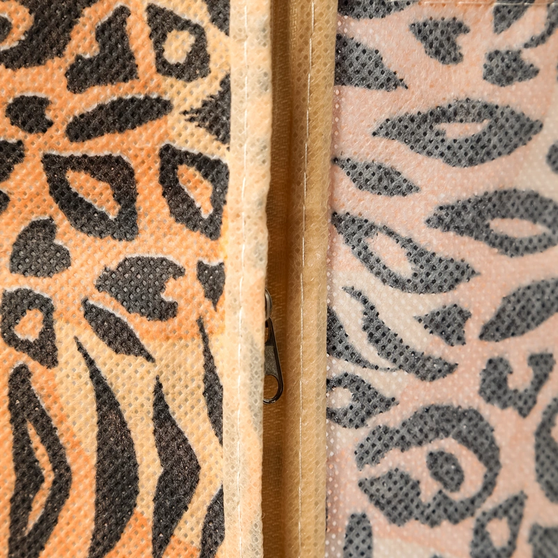 Чехол-сумка для одежды Исчезающая красота