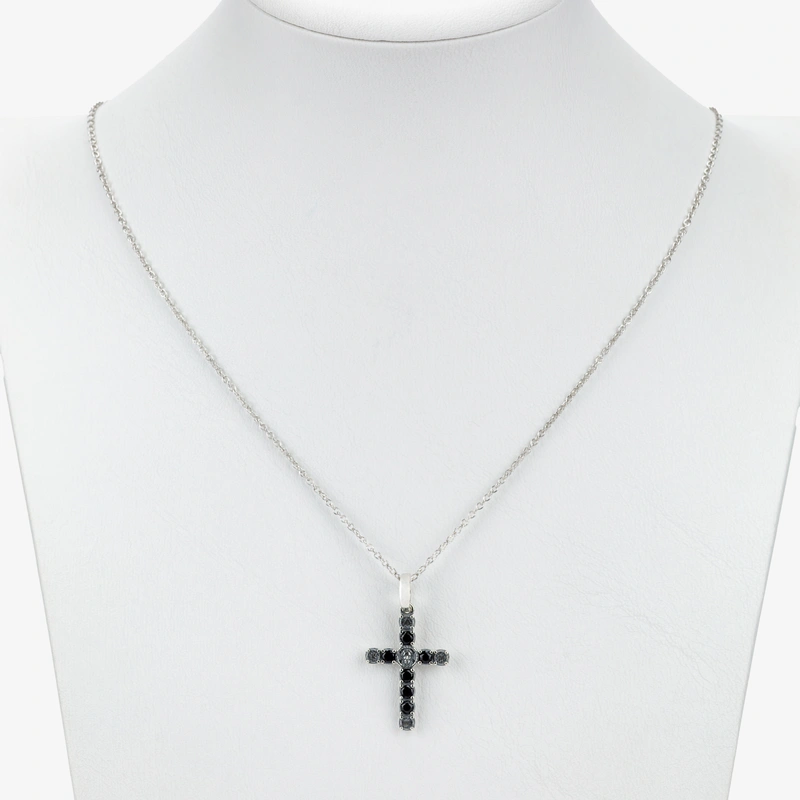 Подвеска "Крест" из чернёного серебра с чёрной синтетической шпинелью